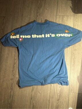 Light Blue ‘Wallows’ “Tell Me That It’s Over” Text Band Tee